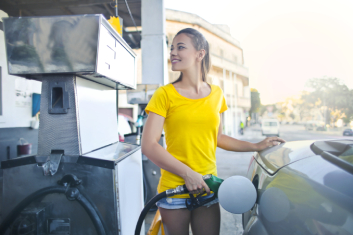 Установлены предельные розничные цены на бензин и дизельное топливо